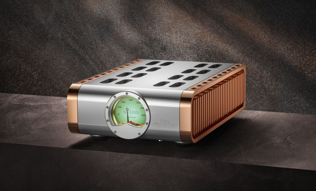 Dan D'Agostino Momentum Z - nowe technologie we wzmacniaczu na 15-lecie