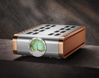 Dan D'Agostino Momentum Z - nowe technologie we wzmacniaczu na 15-lecie