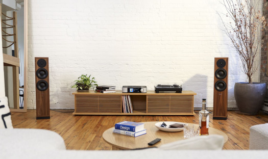 MOON 371 - nowy wzmacniacz strumieniujący o naprawdę dużych możliwościach