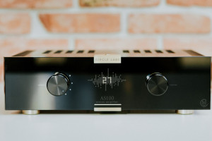 Wzmacniacz tranzystorowy Circle Labs AS100 - wysteruje większość dostępnych kolumn głośnikowych