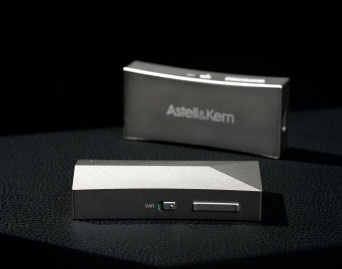 Astell&amp;Kern HC4 – miniaturowy DAC ze zbalansowanym wzmacniaczem słuchawkowym