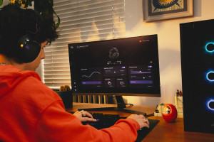 Zestaw JBL Quantum 650 Wireless - 45 minut rozgrywek i brzmienie dostosowane do indywidualnych potrzeb