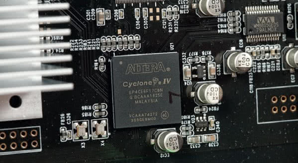 Altera Cyclone to popularny układ typu FPGA, bywa wykorzystywany w roli procesora sygnału audio (np. jako upsampler.