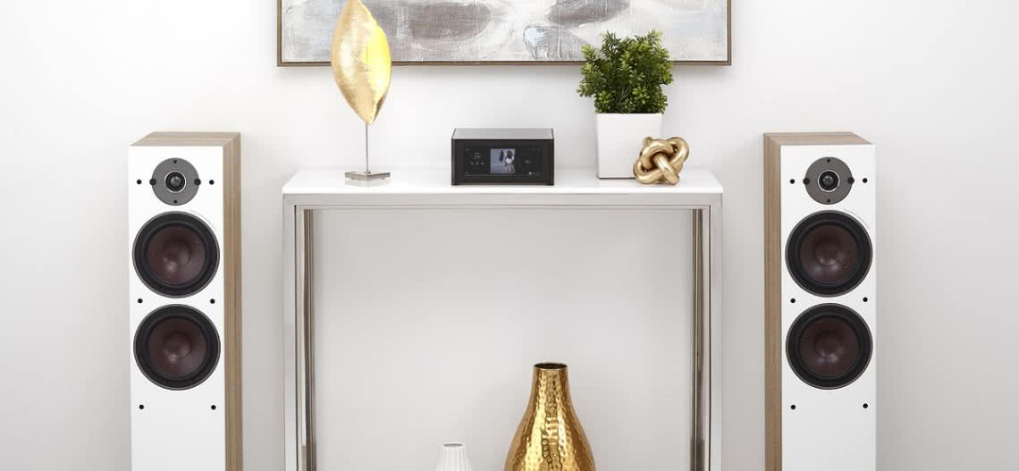 Hybrydowy wzmacniacz cyfrowy NAD M10 już w sprzedaży 