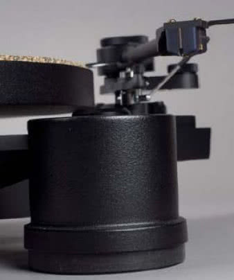 Stopy Divy II zostały wypełnione materiałami
tłumiącymi drgania.