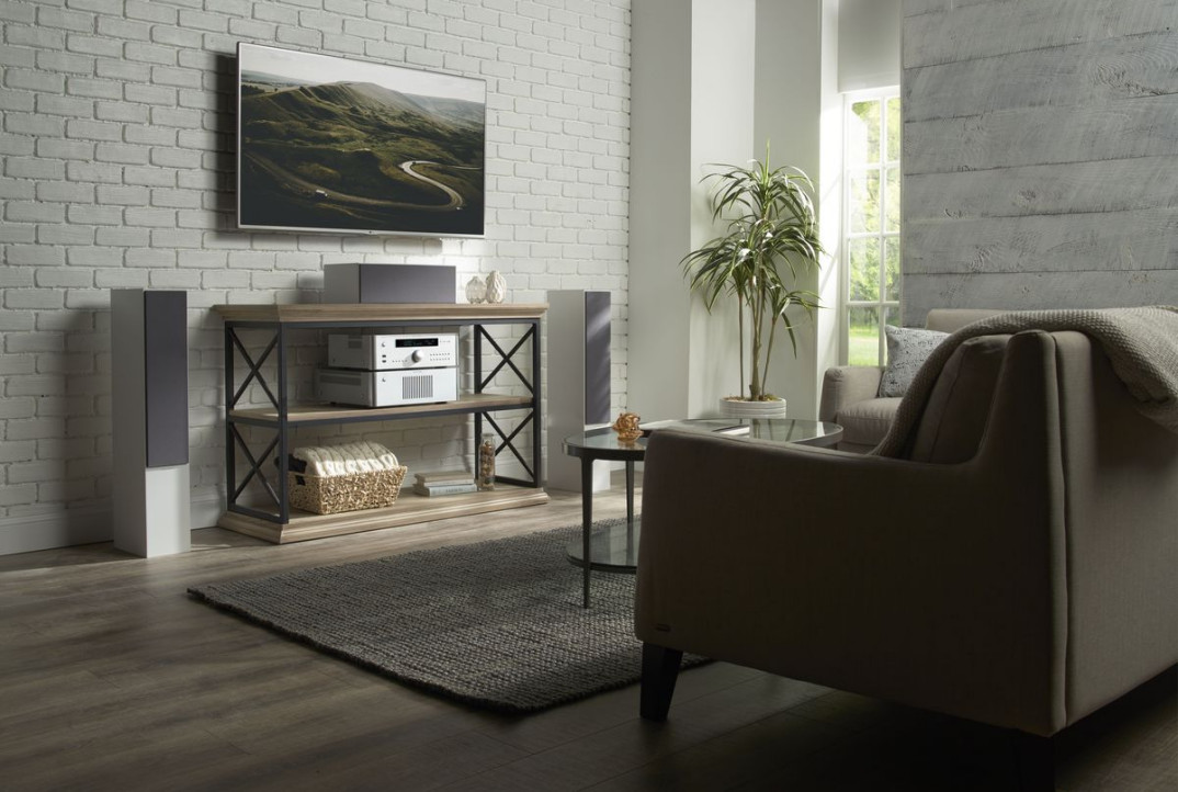 Procesor dźwięku przestrzennego Rotel RSP-1576 