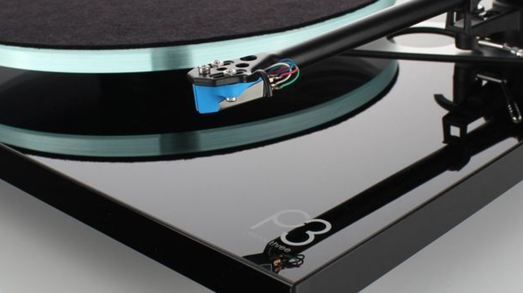 Gramofon Rega Planar P3 w ofercie salonu Planeta Dźwięku