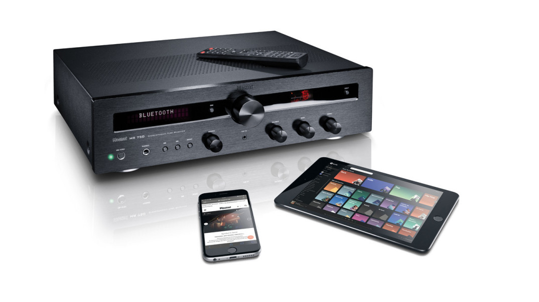 Magnat MR750 - nowy hybrydowy amplituner stereofoniczny w ofercie Q21