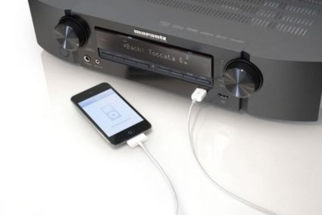 Najnowszy amplituner sieciowy slim MARANTZ NR 1504 w salonie Q21