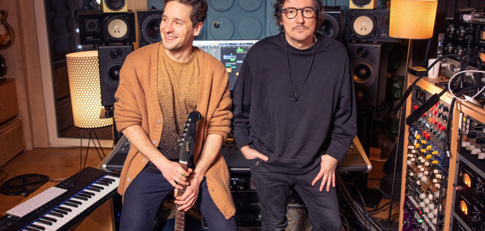 Zalewski i Smolik w nowej wersji piosenki "Kolorowy wiatr" dla BBC Earth