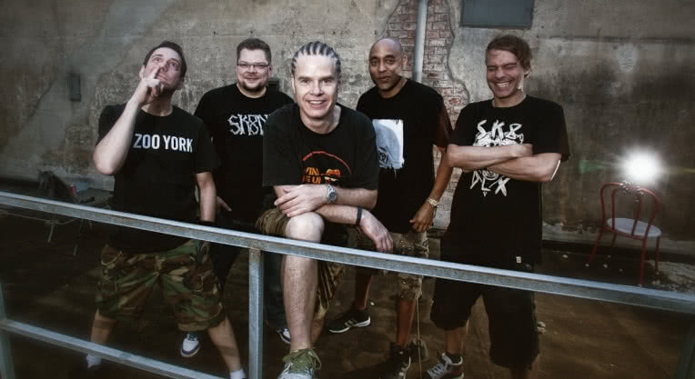 Dog Eat Dog podczas Gitarowego Rekordu Guinnessa we Wrocławiu