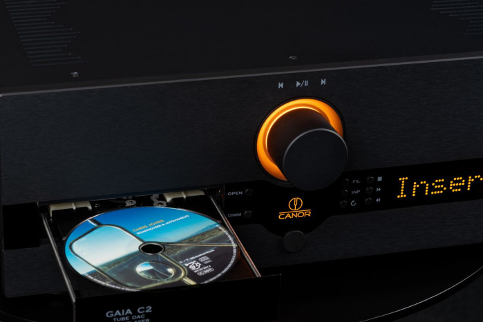 Canor Gaia C2 - lampowy DAC z odtwarzaczem CD - front