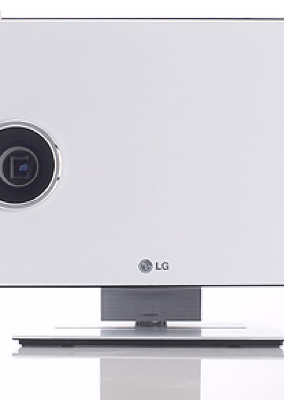 Pierwszy na świecie panoramiczny projektor LG HD AN215