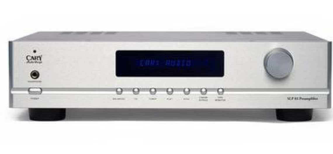 Cary wciąż na lampach