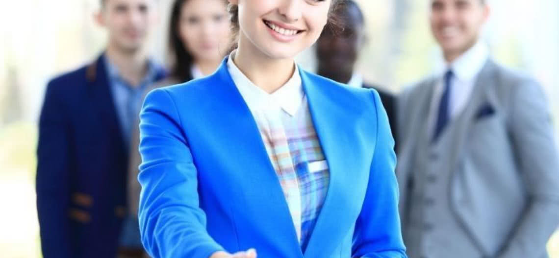 Specjalista i doradca klienta poszukiwany przez salon Q21