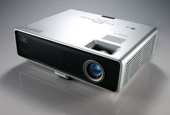 Profesjonalna prezentacja na projektorze LG DX125