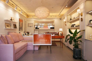 Telewizor Samsung The Serif debiutuje na polskim rynku