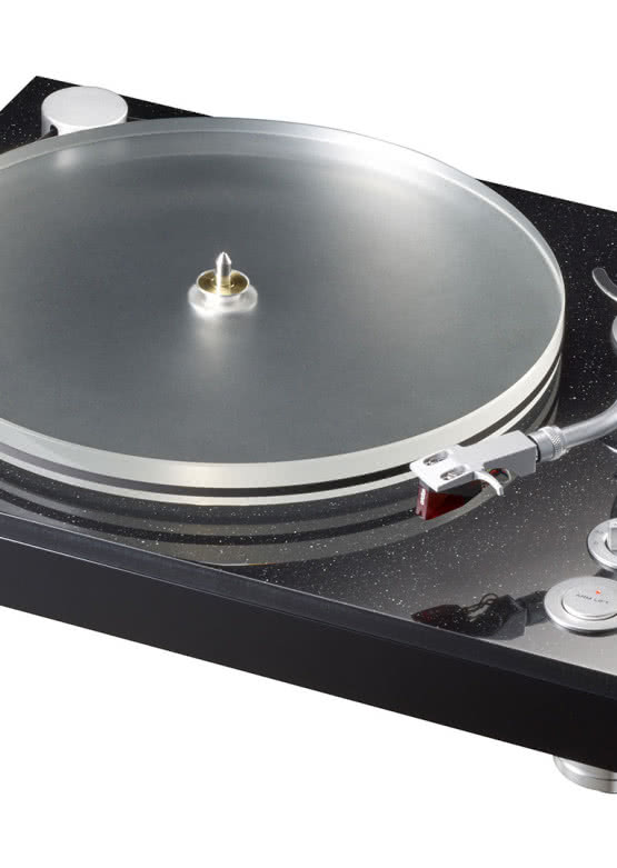 Gramofon TEAC TN-5BB z napędem paskowym i zbalansowanymi wyjściami XLR