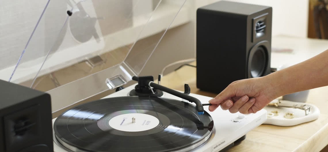 Gramofon Audio-Technica AT-LP70XBT - obsługa Bluetooth i wsparcie dla kodeka aptX Adaptive