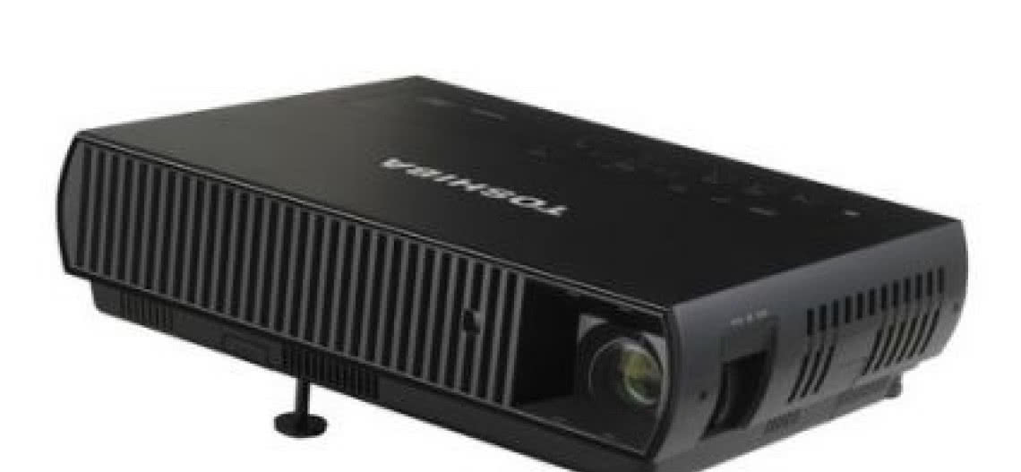 Projektory Toshiba NHX21A i NHW22A