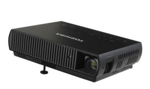 Projektory Toshiba NHX21A i NHW22A