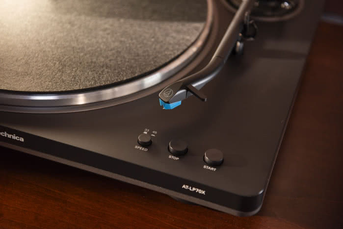 Gramofon Audio-Technica AT-LP70XBT