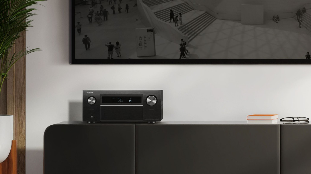 Denon prezentuje nowy wzmacniacz AVC-X8500HA wraz z wieloma aktualizacjami