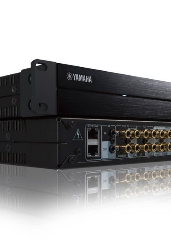 Strefowe wzmacniacze instalacyjne Yamaha XDA-AMP5400RK i XDA-QS5400RK