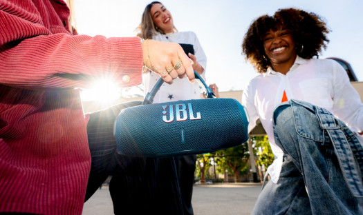 JBL Charge 6 - głośnik, który przetrwa w wodzie nawet pół godziny