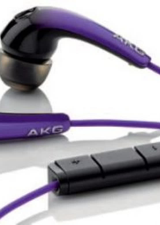 AKG K318, K328, K350. W wadze muszej