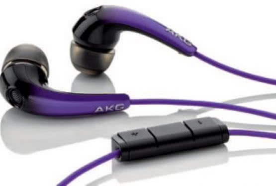 AKG K318, K328, K350. W wadze muszej