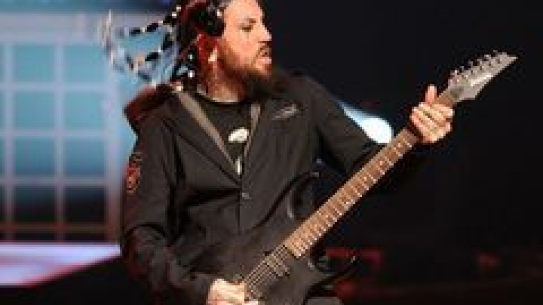 Korn nagra płytę z byłym gitarzystą
