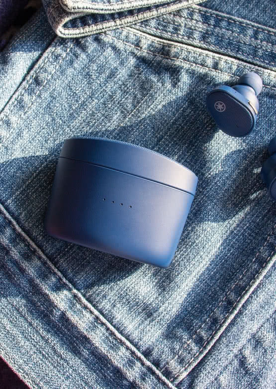 TW-E5B – nowe słuchawki True Wireless Yamahy 