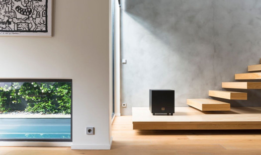 Dwie serie subwooferów aktywnych Triangle - Tales i Thetis