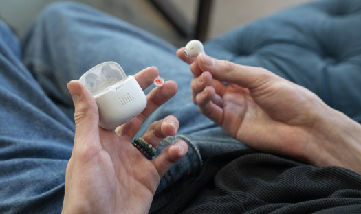 Prawdziwie bezprzewodowe słuchawki JBL Tune Flex