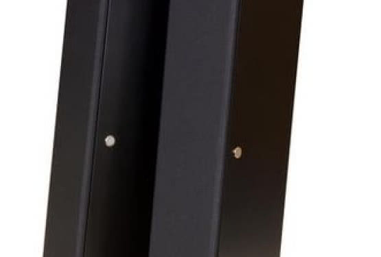 Na podłodze i na ścianie