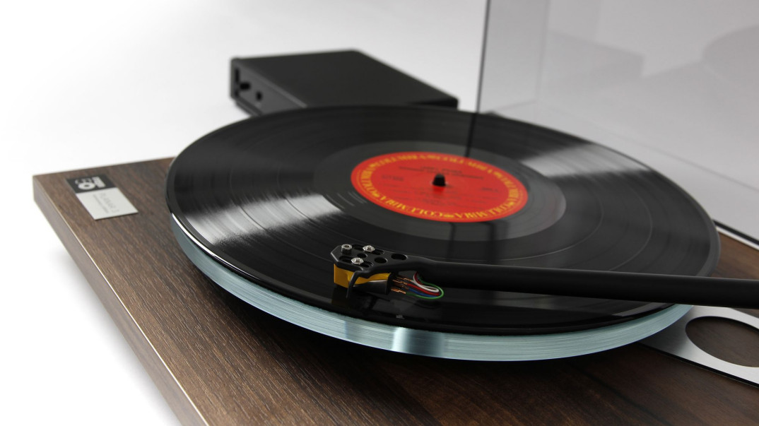 Planar 3 50th Anniversary - urodzinowy gramofon Regi dostępny do końca roku