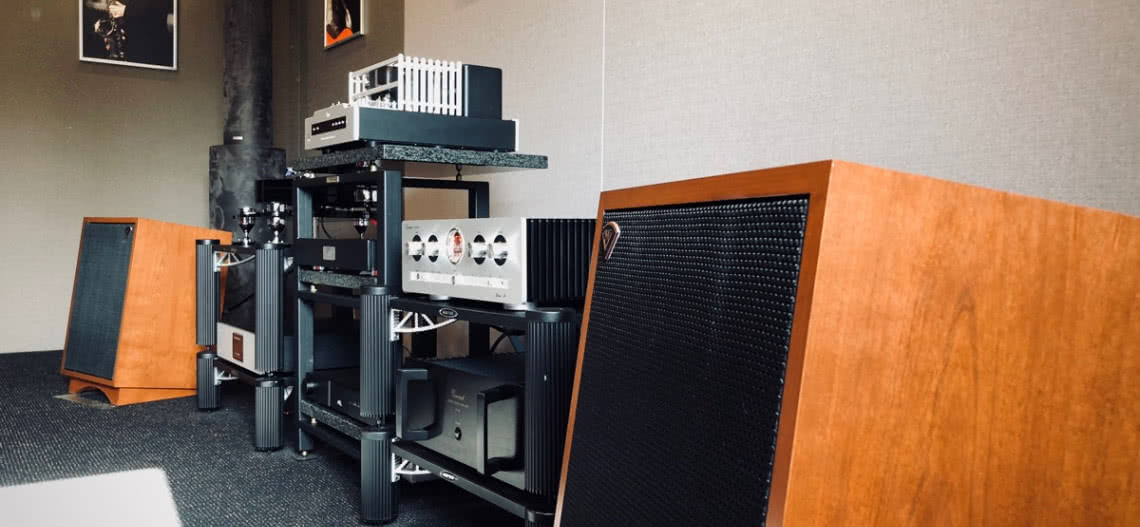 Salon Q21 zaprasza na odsłuchy kolumn Klipsch Heresy III