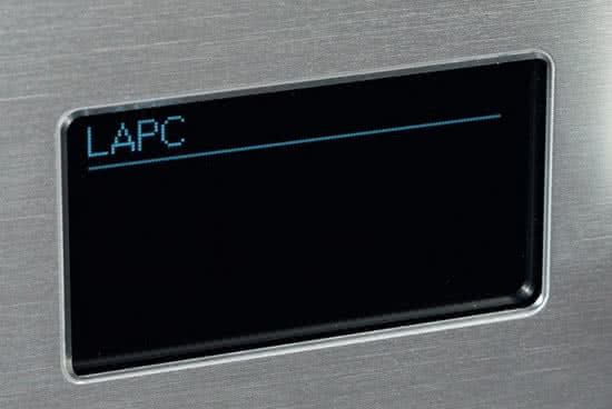 System kalibracji LAPC działa szybko i automatycznie, jest to pomiar elektryczny, niewymagający użycia mikrofonu.