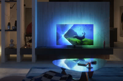 Nowe modele Philips Ambilight TV – jaśniejsze ekrany, mocniejszy procesor obrazu i Google TV