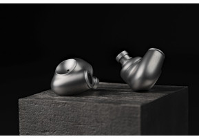 Meze Audio ASTRU - nowy futurystyczny flagowiec z pojedynczymi przetwornikami dynamicznymi