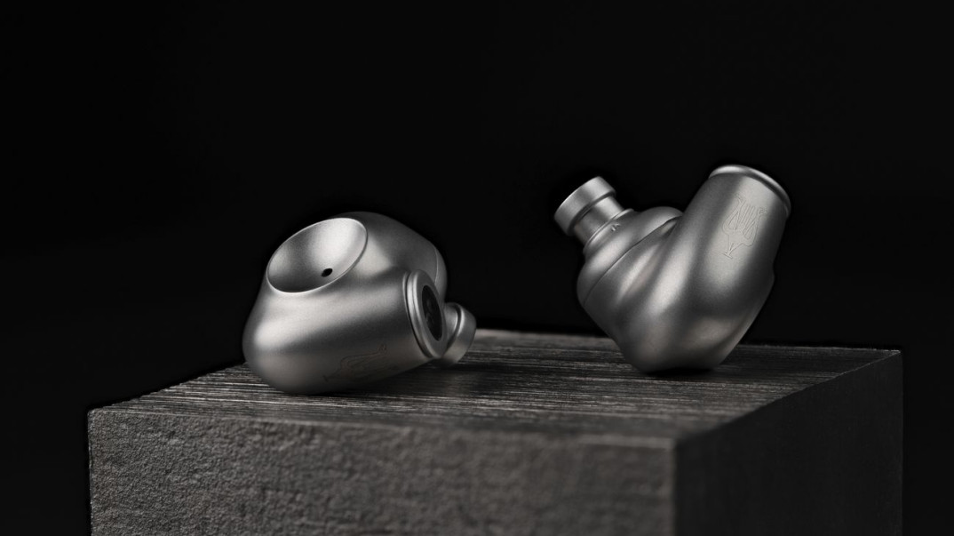 Meze Audio ASTRU - nowy futurystyczny flagowiec z pojedynczymi przetwornikami dynamicznymi