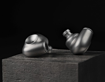 Meze Audio ASTRU - nowy futurystyczny flagowiec z pojedynczymi przetwornikami dynamicznymi