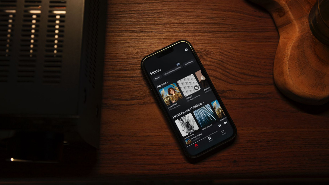 Aktualizacja aplikacji HEOS dla urządzeń Denon i Marantz wyposażonych w funkcjonalność Heos Built-in
