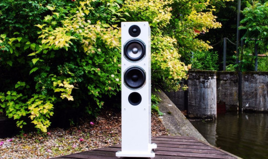 Promocyjny zestaw Taga Harmony z kolumnami Coral F120