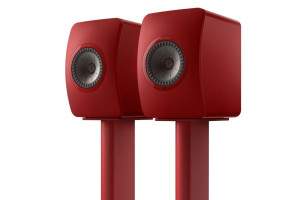 Czerwiec z kolumnami aktywnymi w salonie Q21