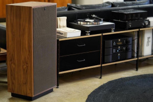 Odsłuchy kolumn Klipsch Forte IV w salonie Q21