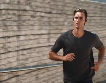 Sportowe słuchawki JBL Endurance Pace - najwyższa klasa szczelności i wiele przydatnych funkcji