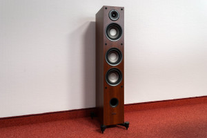 Nowa kolumna podłogowa Taga Harmony TAV-507F