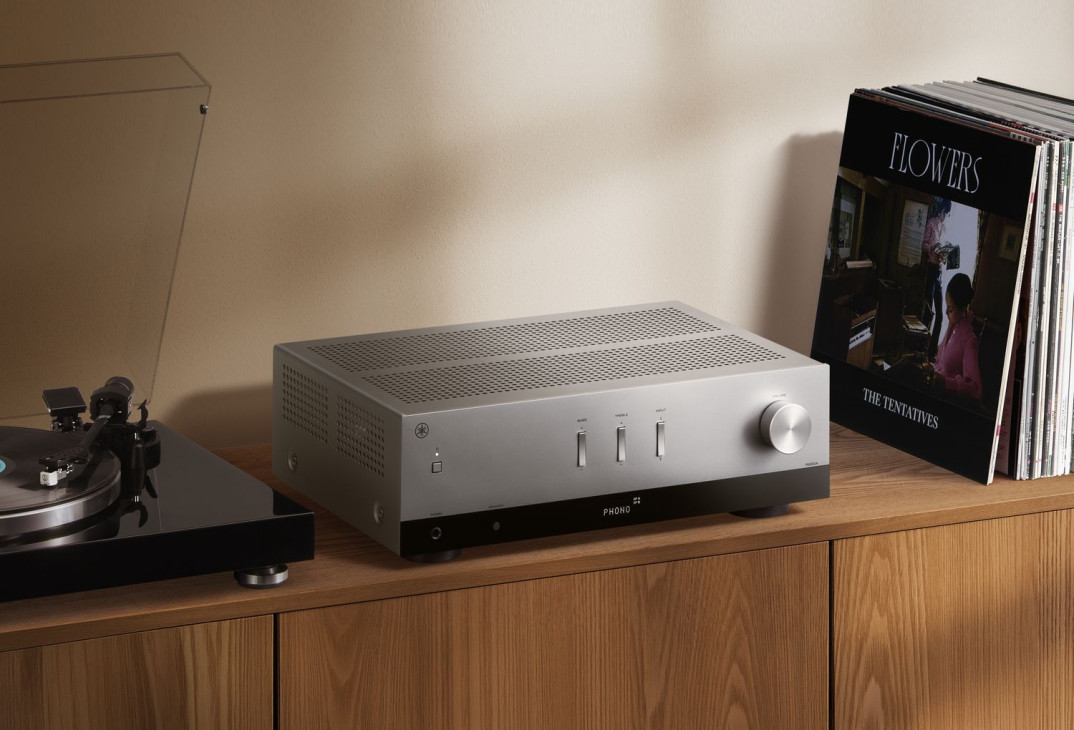 Yamaha R200A - amplituner stereo z Bluetooth do domowego systemu hi-fi